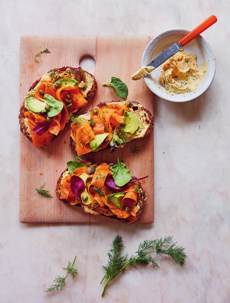 'zalm'wortel + misoboter op toast