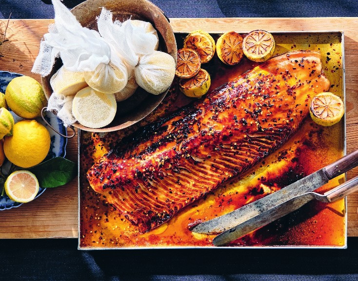 Gegrilde zalm met chilihoning