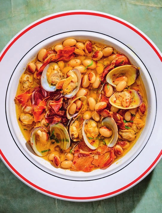 Wieringerbonen met vongole en serranoham