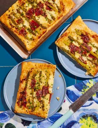 Taartjes met asperges & ibericoham