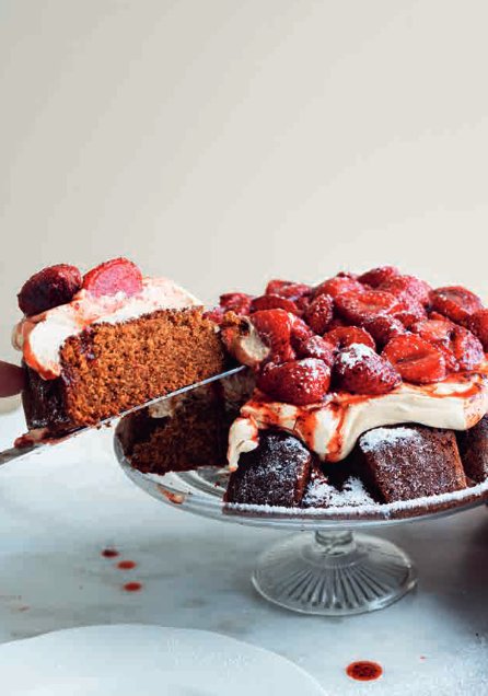 Bruinesuikercake met bruinesuikerroom